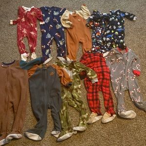10 SIZE 18 MONTH SLEEPING OUTFITS